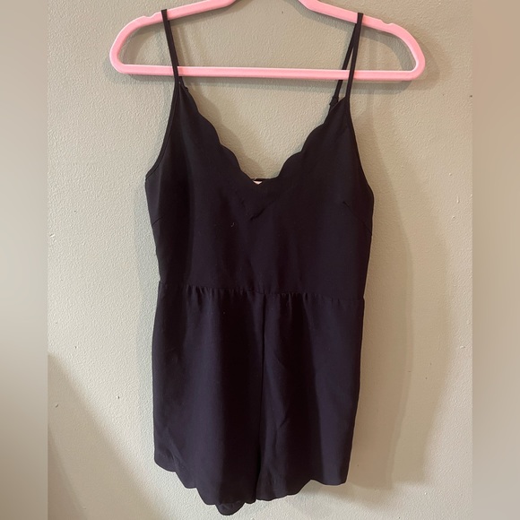 Black Scalloped Romper with Keyhole in back - Picture 1 of 2